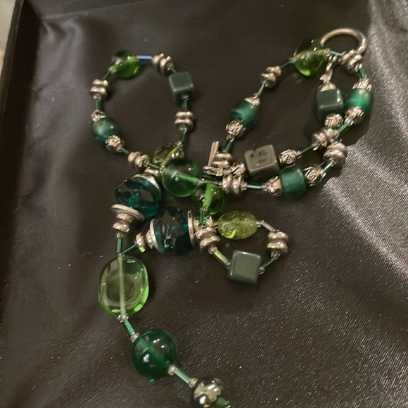 Necklace green color - Picture 6 of 6